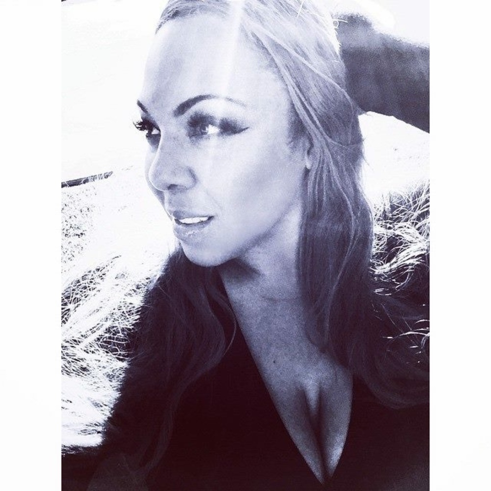 Meet Your Posher, Nikki!