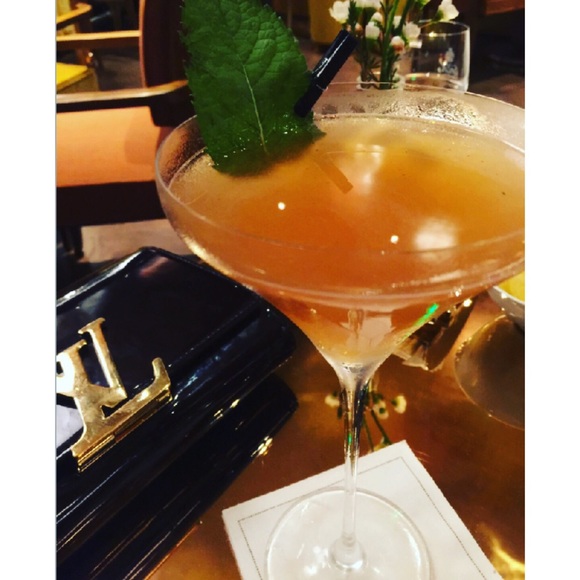 Meet Your Posher, Nikki! - Picture 4 of 8