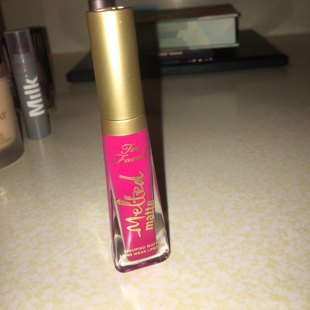 Melted Liquid Lipstick
