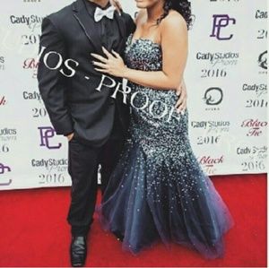 Tony Bowls Prom Dress