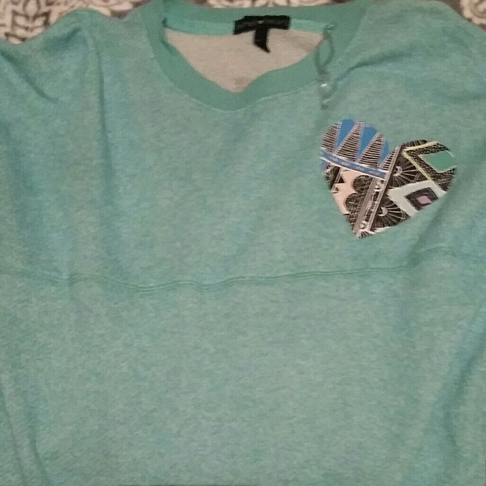 Long sleeve shirt