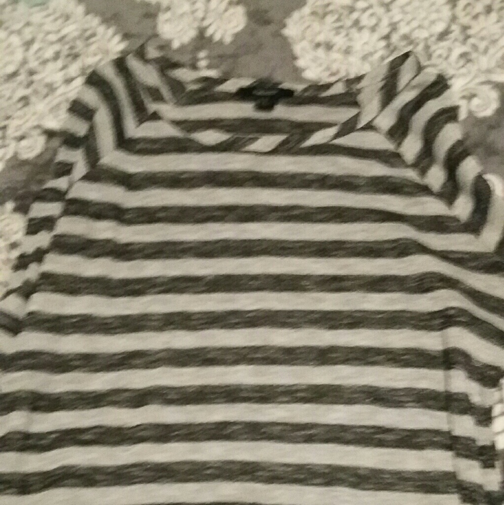 3/4 sleeve shirt