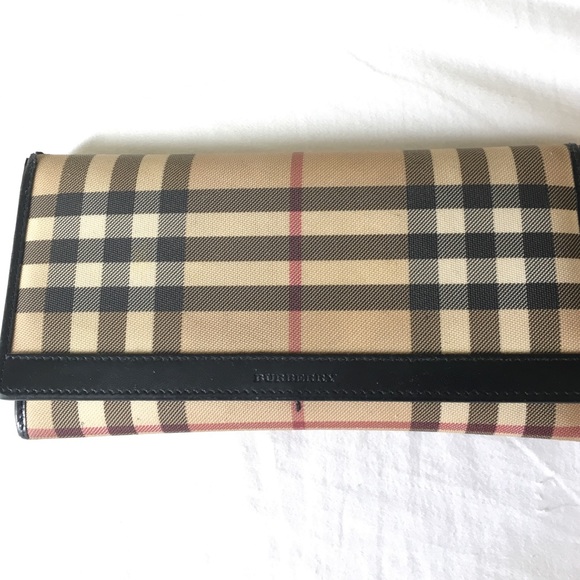 Burberry Handbags - Burberry wallet