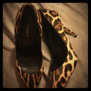 Dolce & Gabbana leopard pumps
