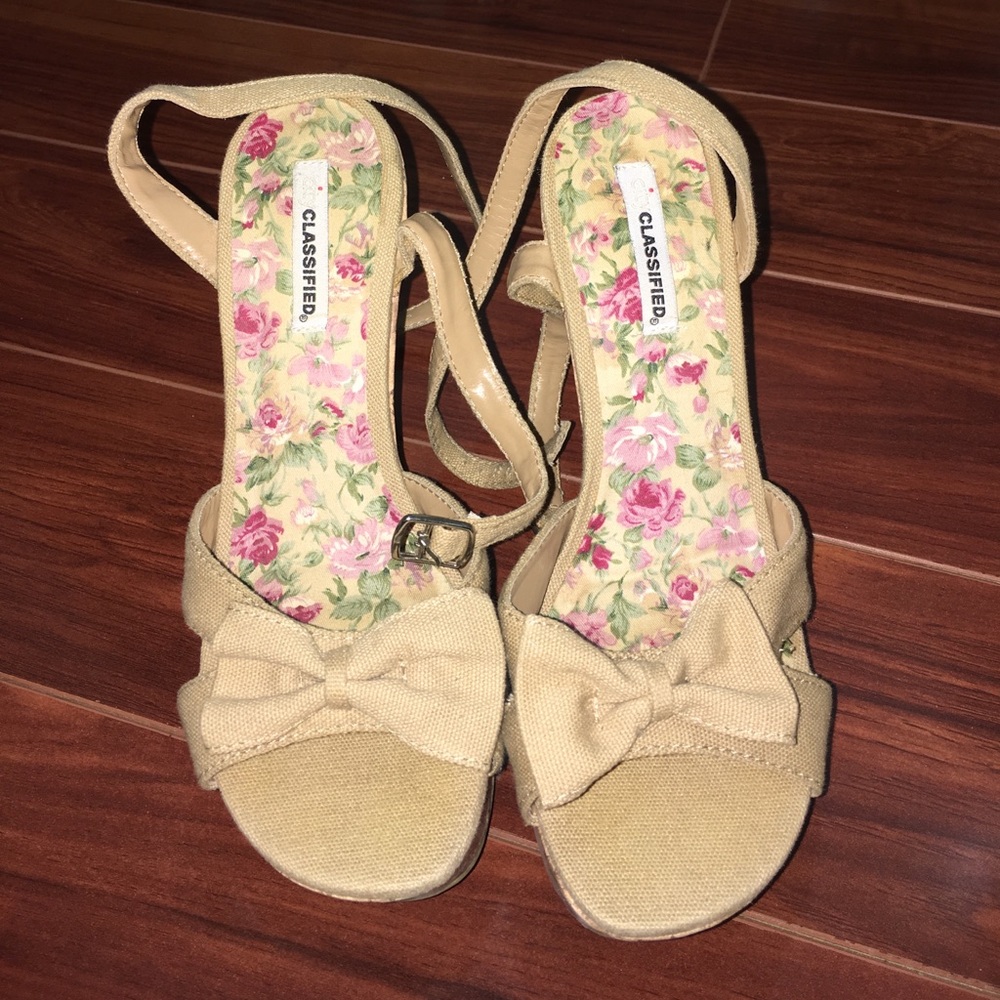 Tan wedges