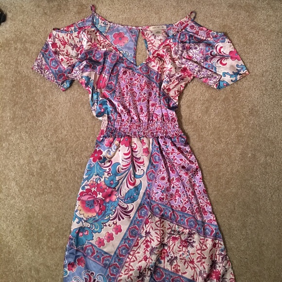 Floral Cold Shoulder Dress - Arden B - Picture 3 of 4