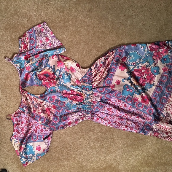 Floral Cold Shoulder Dress - Arden B - Picture 4 of 4
