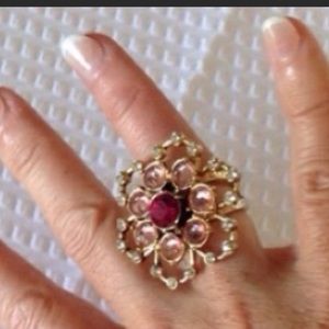 💜💜Betsey Johnson Flower Power Ring💜💜