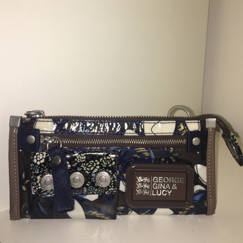 Cute wallet never used