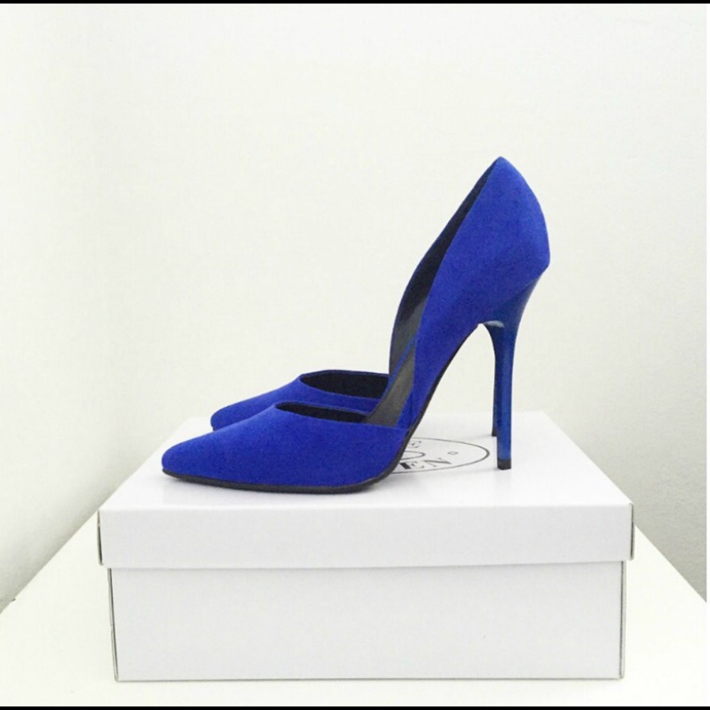 Steve Madden blue pumps