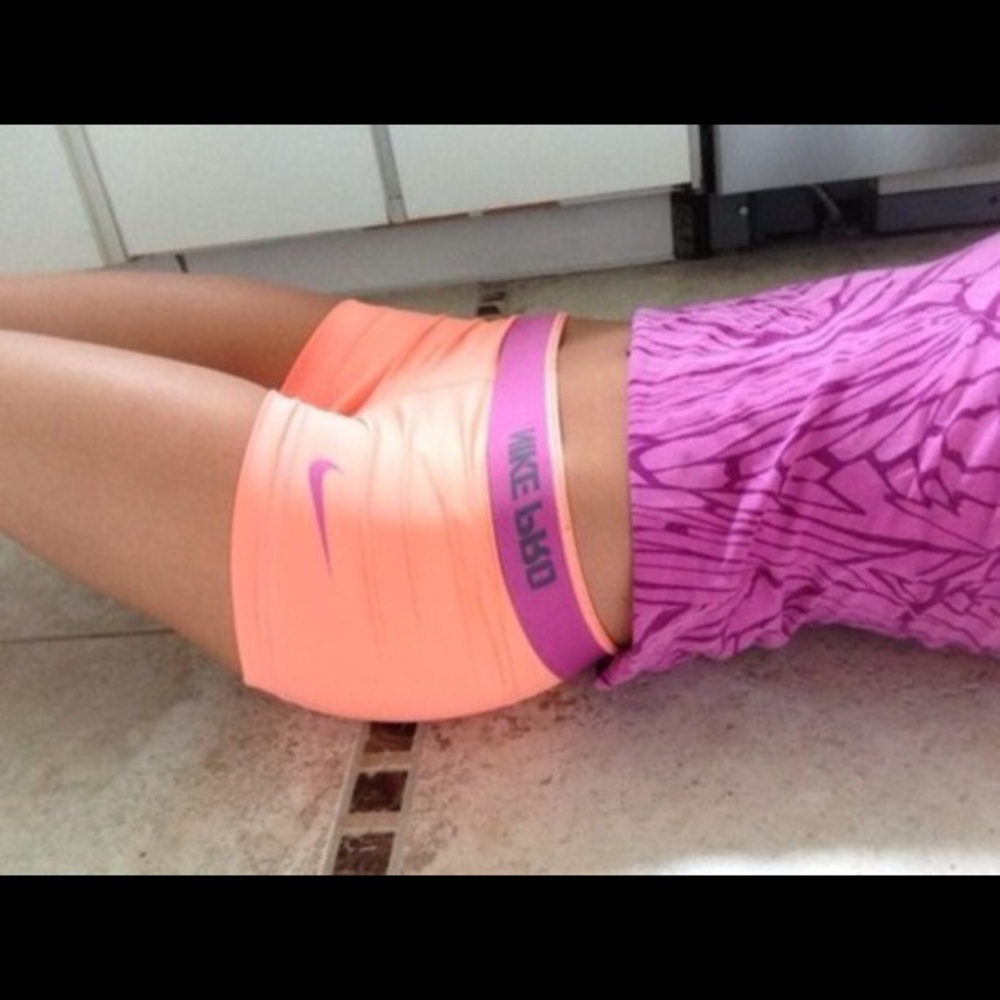 Nike pro