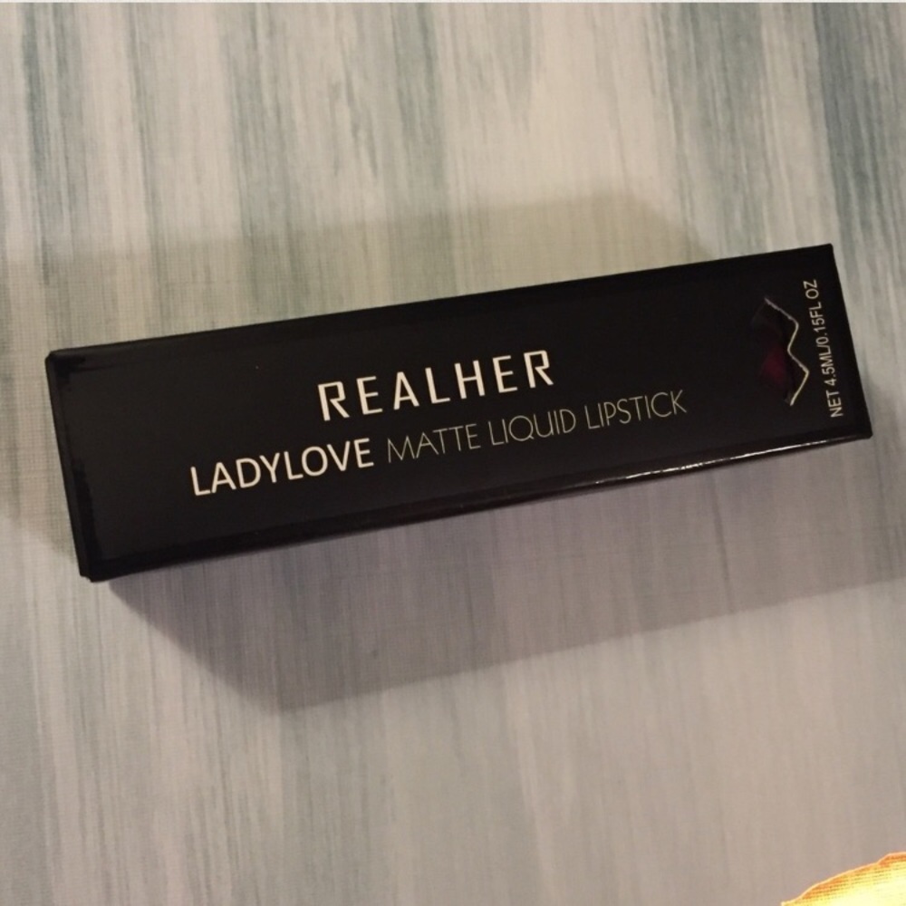 NWT Real her MATTE LIQUID LIPSTICK