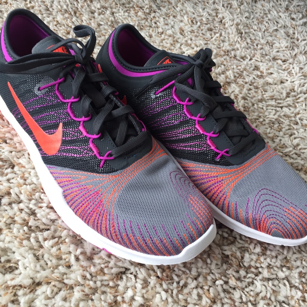 Nike Women's Flex Fitsole size 7