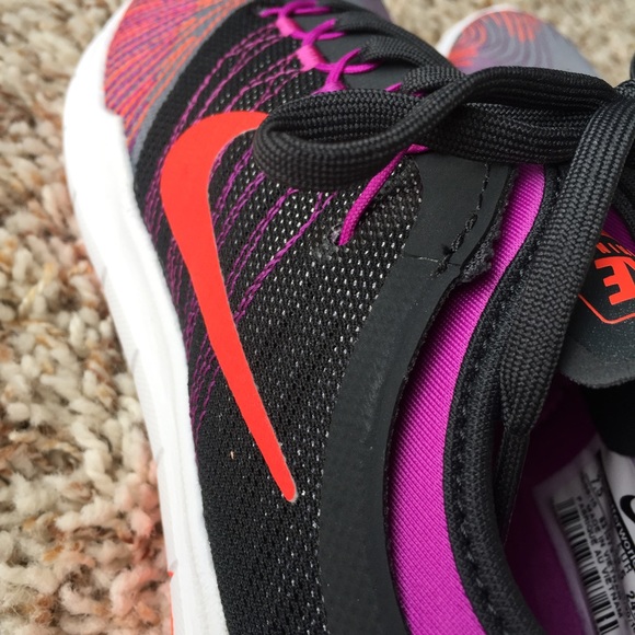 Nike Women's Flex Fitsole size 7 - Picture 6 of 7