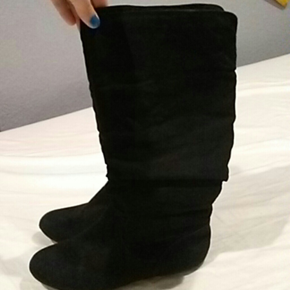 Black Boots