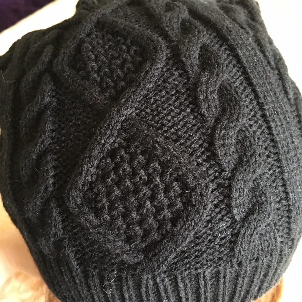 Fashionable knitted fur Pom Pom slouchy hat-Black