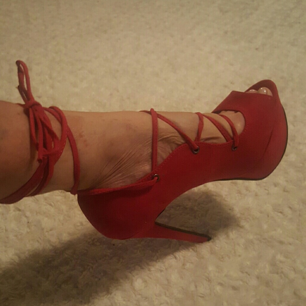 High heels platform NWOT