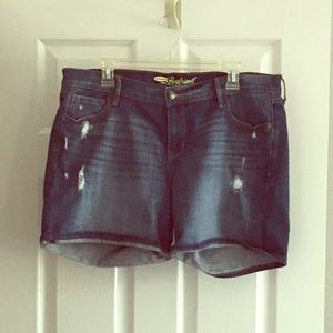 Brand new Boyfriend jean shorts