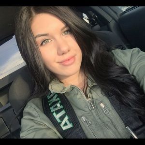 Meet your Posher, Mara