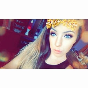 Meet your Posher, Annie