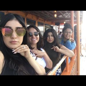 Meet your Posher, Maggie