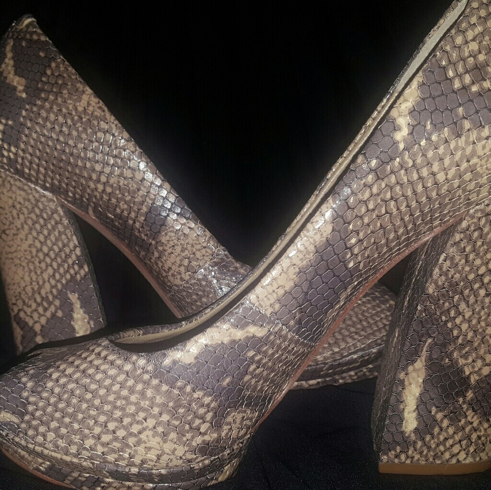BCBG Showstopper snakeskin texture peep toe