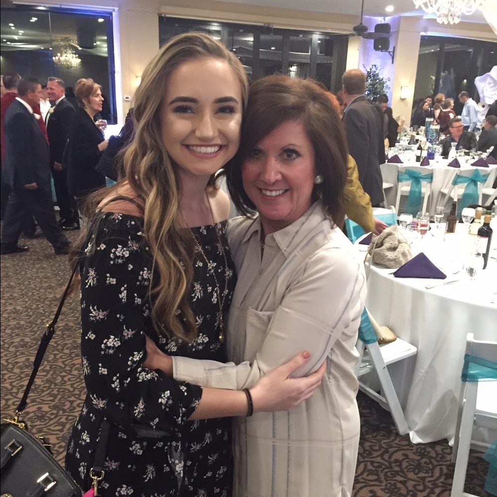 Meet your Posher, Zolee