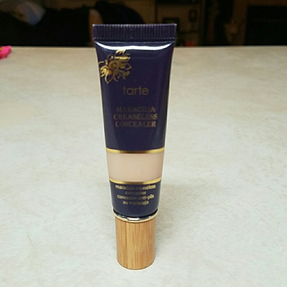 TARTE creaseless concealer