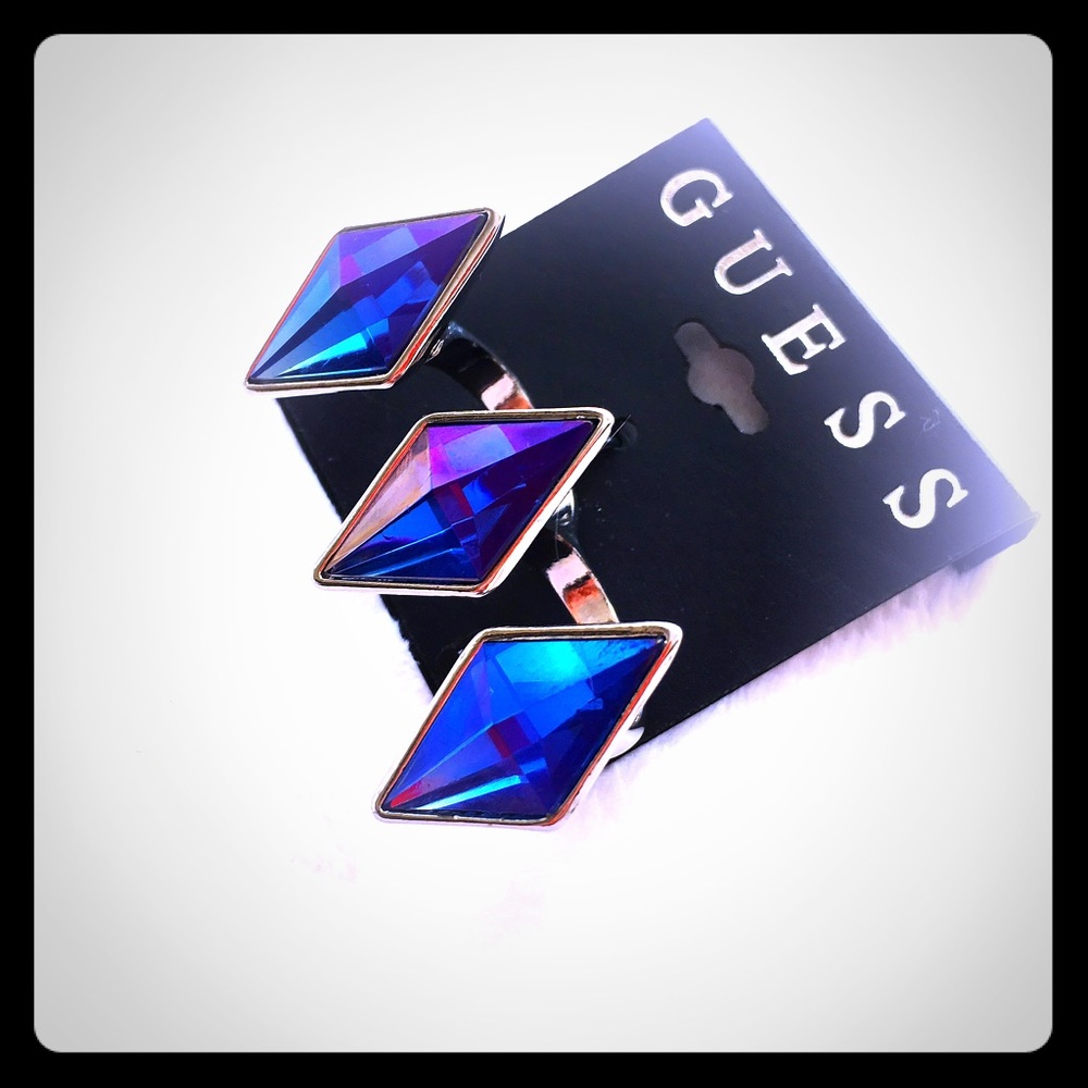 Buy Me For your Fashionista Friend 🎁