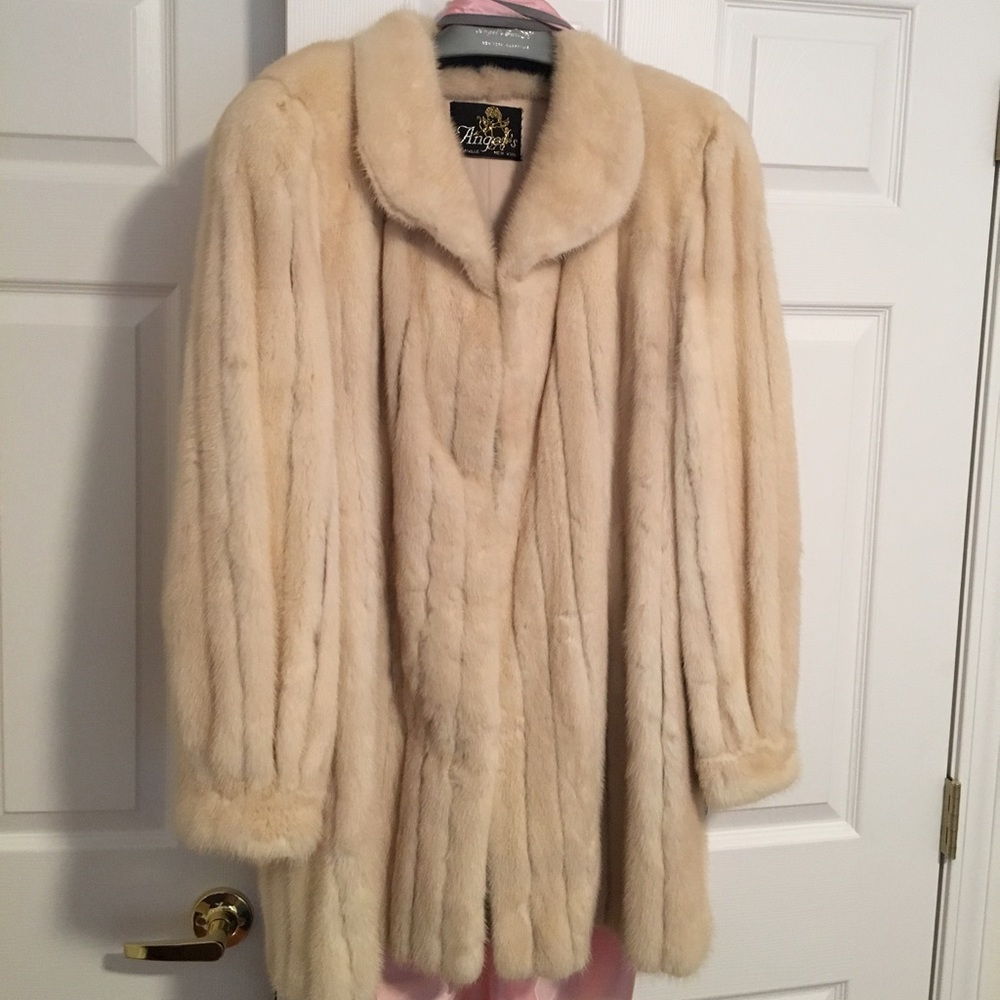 Angels NY & Nashville Mink Fur Coat