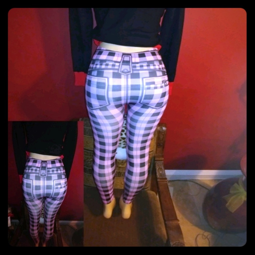 Barbie pink and black plaid print Leggings