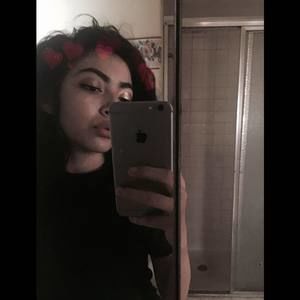 Meet your Posher, Adriana