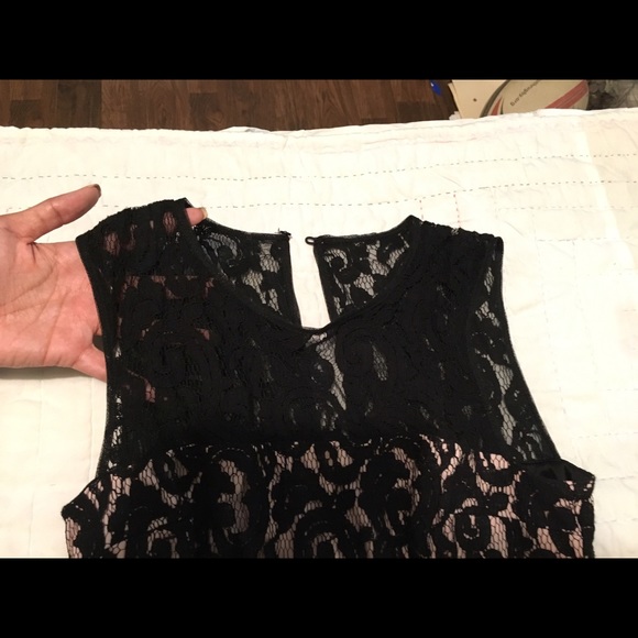 Lace and Polyester Dress - Picture 4 of 4