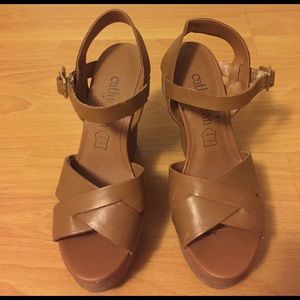 Cathy Jean cognac color wedges size 7