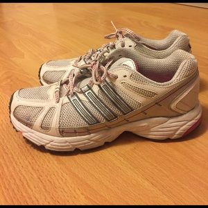 Adidas sneakers size 6.5