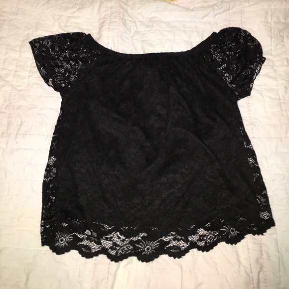 Black lace top - Picture 2 of 3