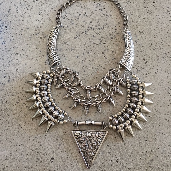 Necklace - Picture 2 of 6