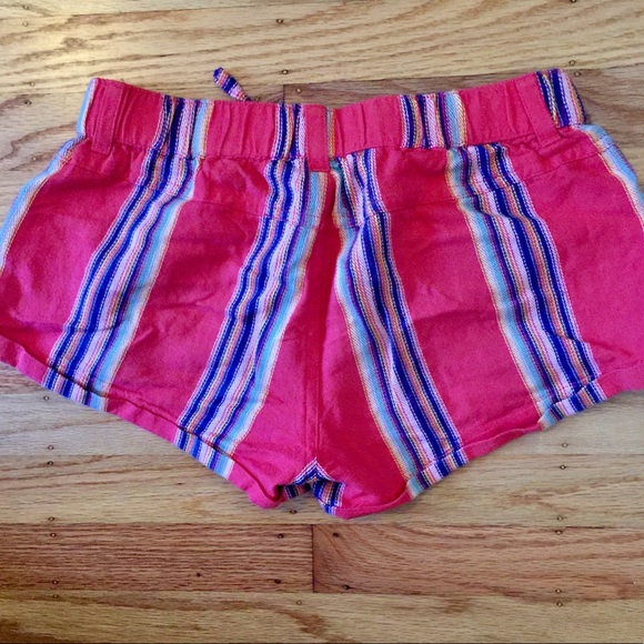 Printed Shorts - Picture 2 of 3