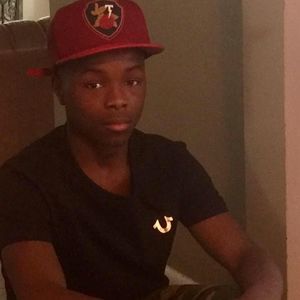 Meet your Posher, Ebony