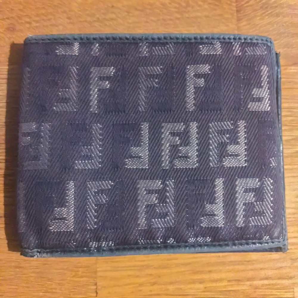 Vintage Men's Fendi Woven Wallet
