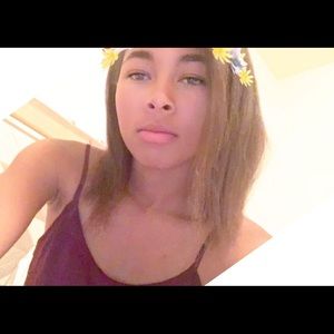 Meet your Posher, Nija