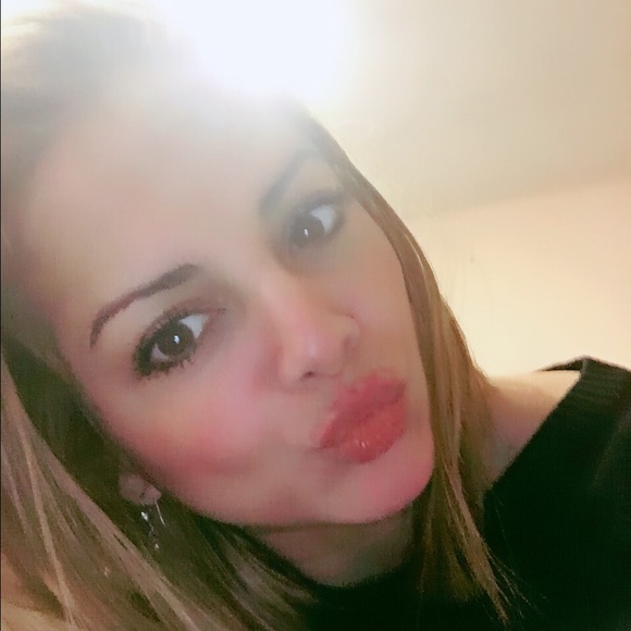 Meet your Posher, Jenny - Picture 1 of 1