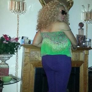 Meet your Posher, Jennifer