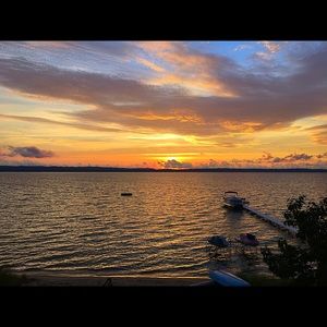 Meet your Posher, Carly