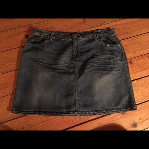 Denim skirt