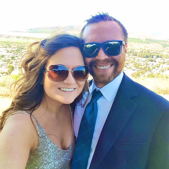 Hi, I'm Meg❗️Welcome To My Coset 😊 - Picture 2 of 6