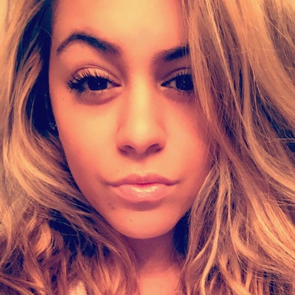 Meet your Posher, Ginamarie - Picture 1 of 1