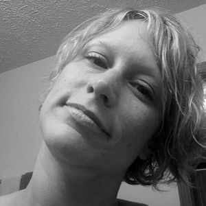 Meet your Posher, Nicole l