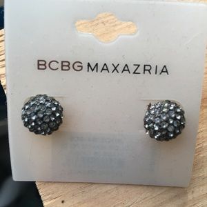 NWT BCBGMAXAZRIA Femme Fatale Stud Earrings