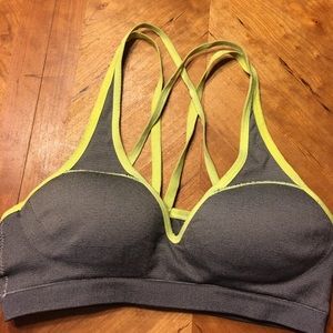 Pink M sports bra!